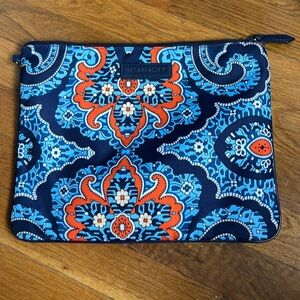 Vera Bradley Clutch EUC/NWOT